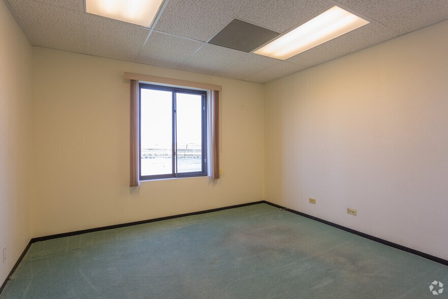 More Photos Of 33551 County Road 37, Kiowa Office For Lease