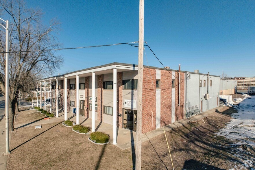 Primary Photo Of 214 Commercial St, Malden Office For Lease