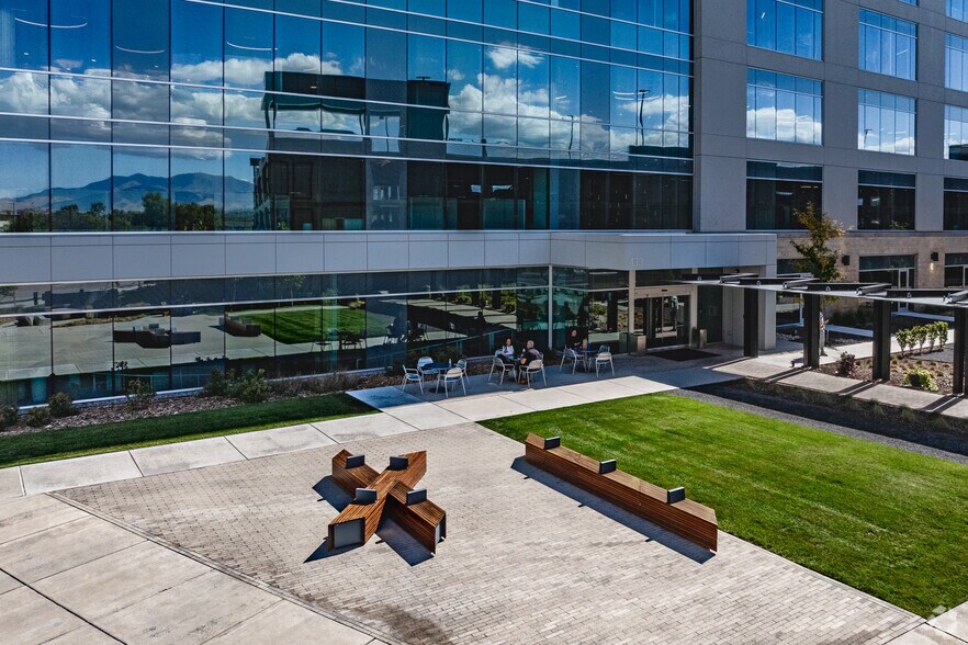 More Photos Of 433 Ascension Way, Murray Office For Lease