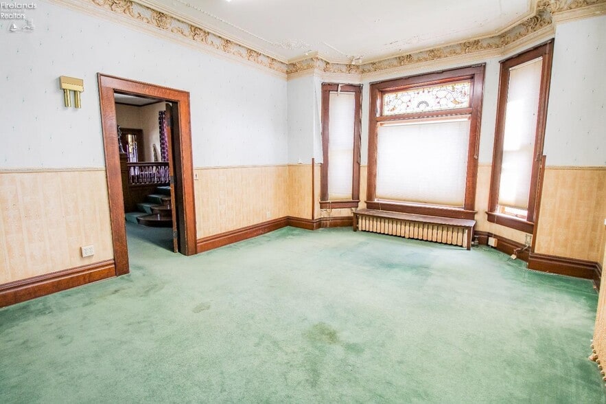 More Photos Of 516 W Washington St, Sandusky Office For Sale