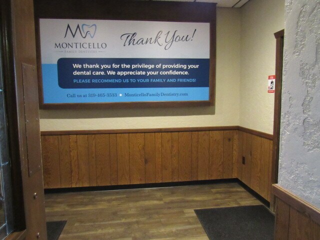 More Photos Of 630 S Main St, Monticello Office For Sale