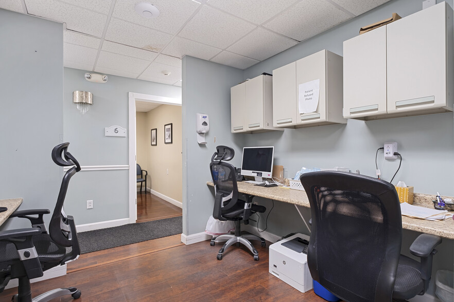 More Photos Of 13 Railroad Sq, Waterville Medical For Sale