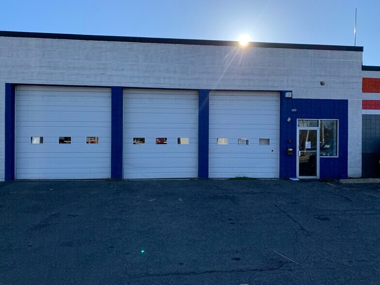 More Photos Of 1384 Hartford Ave, Johnston Unknown For Lease