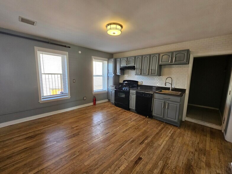 More Photos Of 501 Central Ave, Orange Storefront Retail Office For Lease