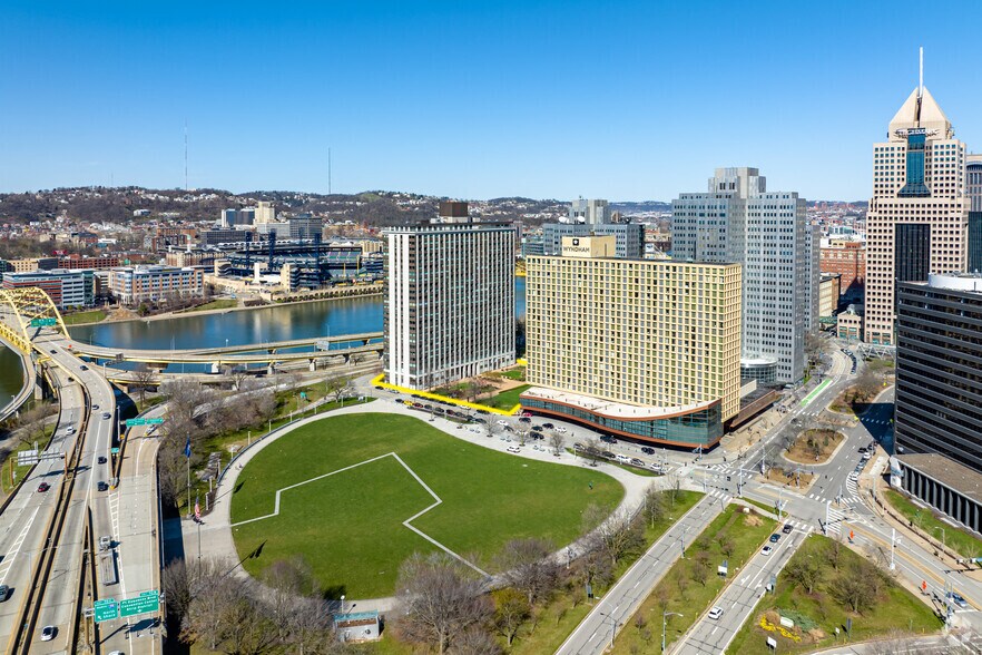 More Photos Of 320 Fort Duquesne Blvd, Pittsburgh Apartments For Sale