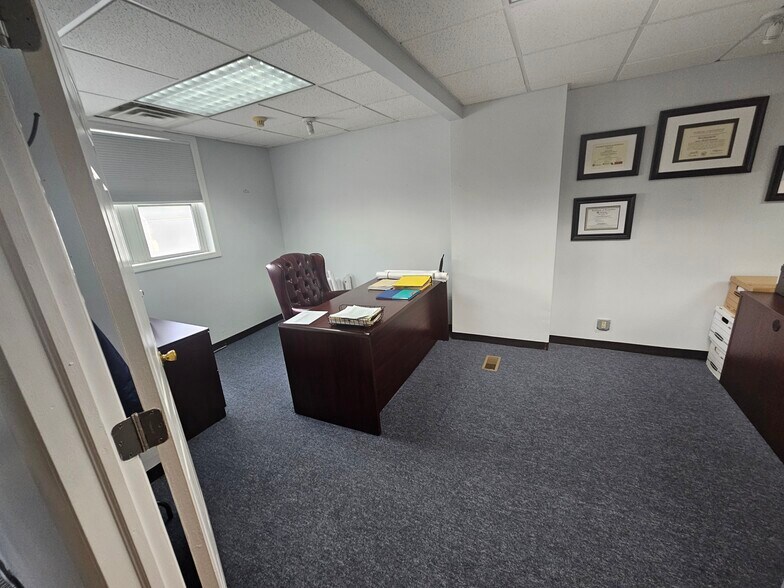 More Photos Of 3288 Delsea Dr, Franklinville Office For Lease