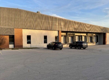 More Photos Of 7300 N 60th St, Milwaukee Warehouse For Lease