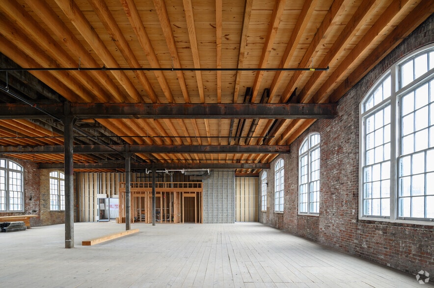 More Photos Of 21 Clark St, Trenton Unknown For Lease