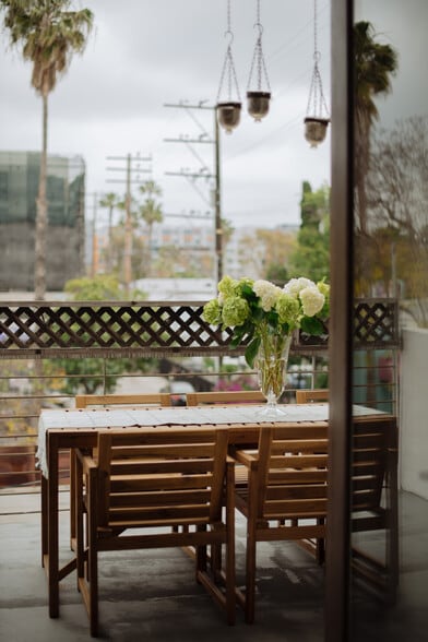 More Photos Of 7494 Santa Monica Blvd, West Hollywood Hotel For Sale
