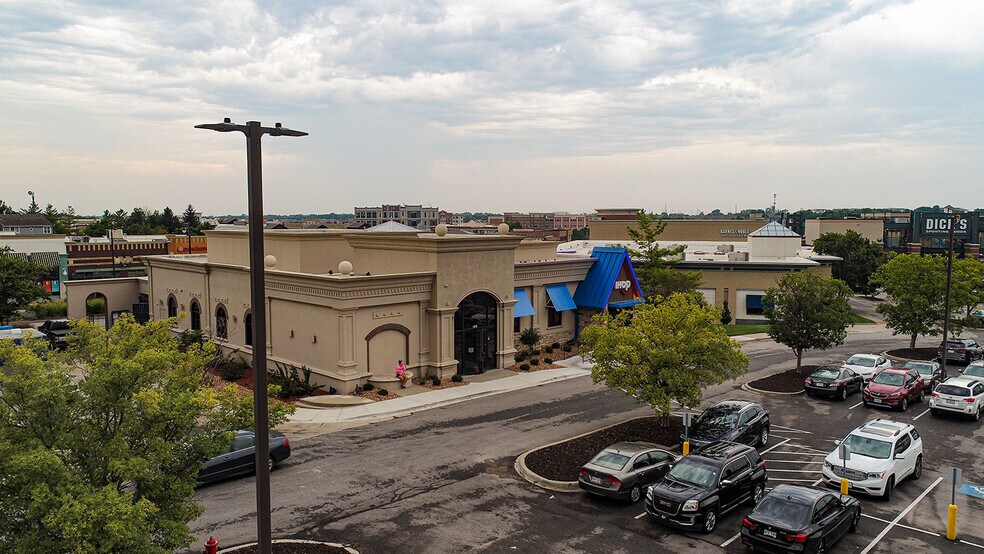 More Photos Of 8541 NW Prairie View Rd, Kansas City Restaurant For Lease
