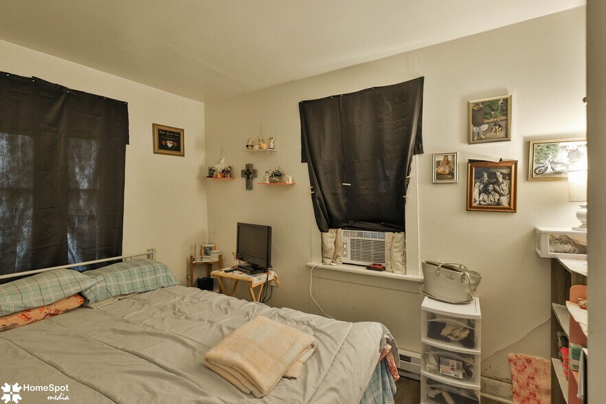 More Photos Of 217 Pen Argyl St, Pen Argyl Multifamily For Sale