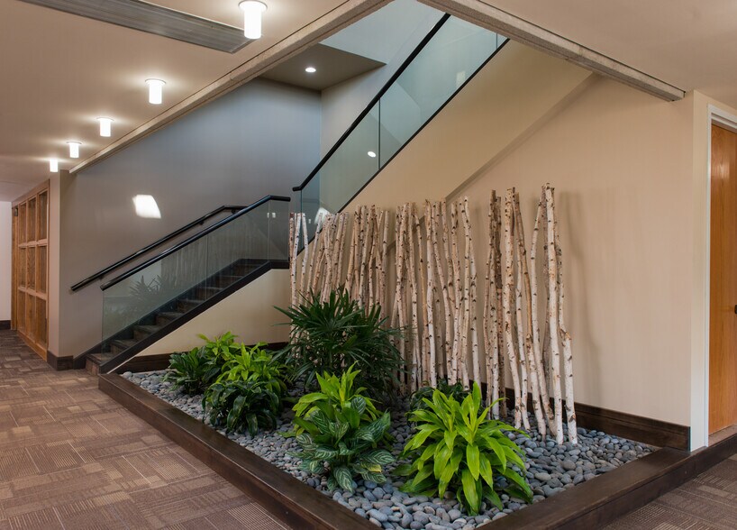 More Photos Of 1001 E 101st Ter, Kansas City Office For Lease