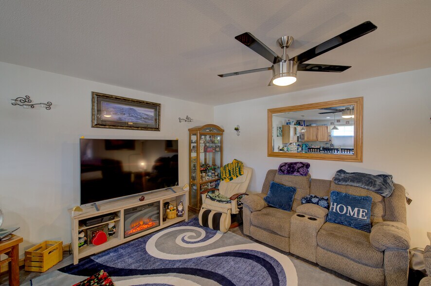 More Photos Of 3003 Highway 101 N, Gearhart Self Storage For Sale