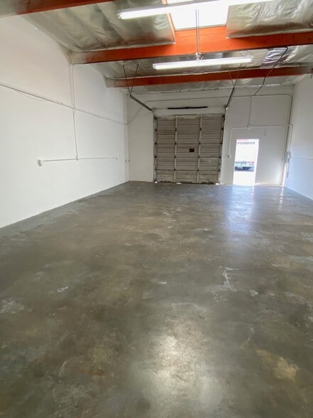 More Photos Of 1040 N Grove St, Anaheim Unknown For Lease