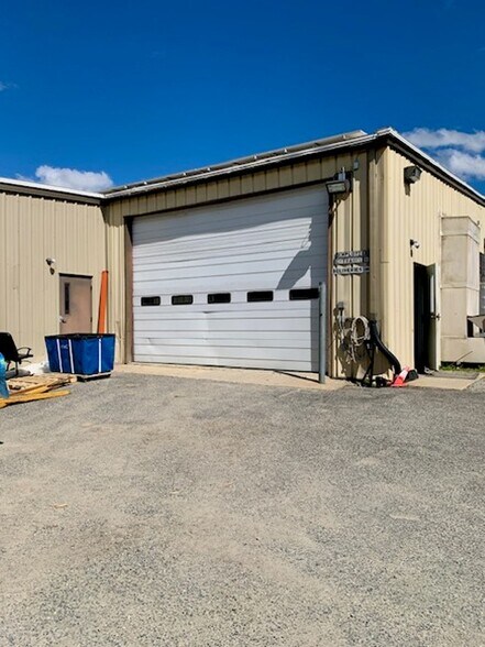 More Photos Of 190 Pleasant St, Ashland Light Manufacturing For Sale