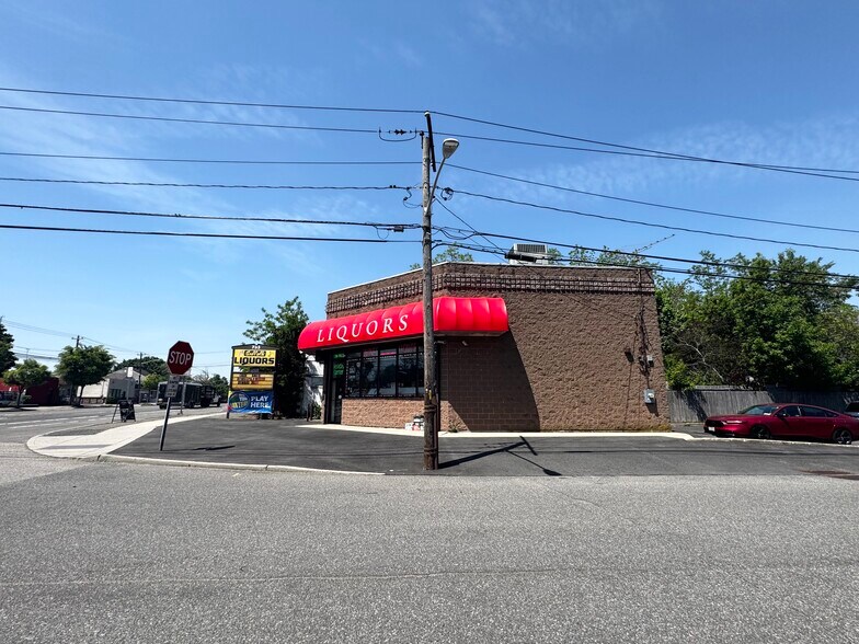 More Photos Of 733 Middle Country Rd, Selden General Retail For Sale