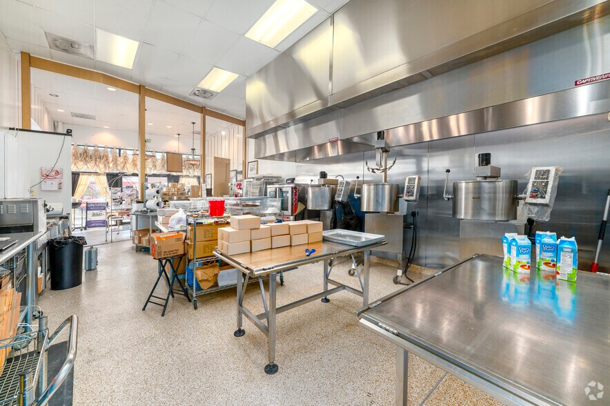 More Photos Of 8408 Georgia Ave, Silver Spring Storefront For Lease