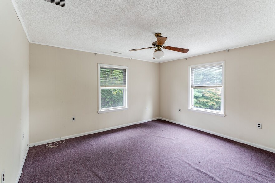 More Photos Of 531 Mullica Hill Rd, Mullica Hill Office For Sale