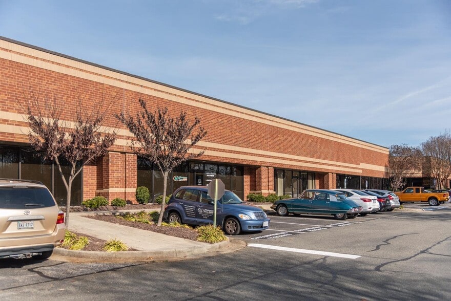 More Photos Of 1450-1470 E Parham Rd, Richmond Unknown For Lease