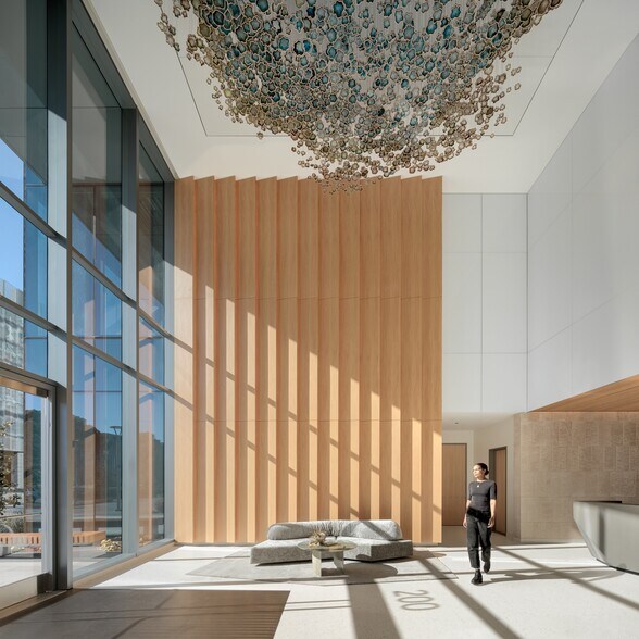 More Photos Of 200 Twin Dolphin Dr, Redwood City Office For Lease