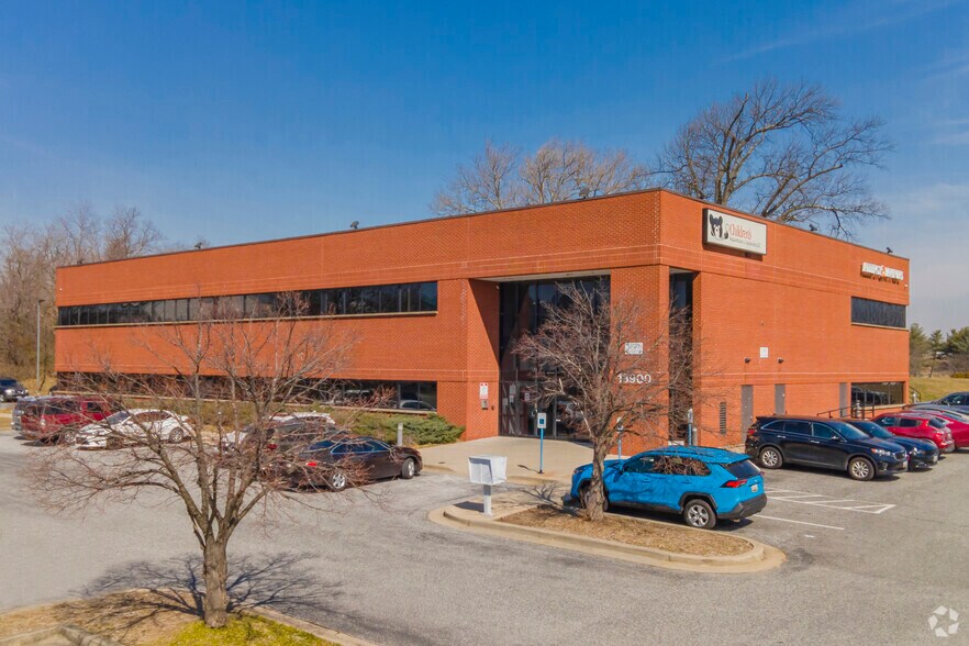 Primary Photo Of 13900-13902 Laurel Lakes Ave, Laurel Medical For Lease