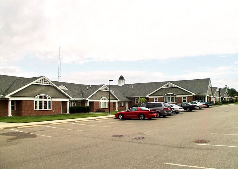 More Photos Of 608 Reading Rd, Mason Medical For Lease