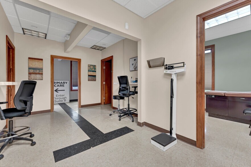 More Photos Of 9095 Main St, Clarence Medical For Lease