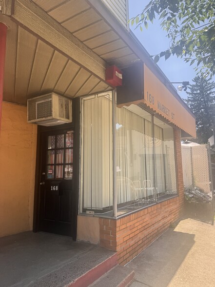 More Photos Of 168-172 Market St, Elmwood Park Storefront Retail Residential For Lease