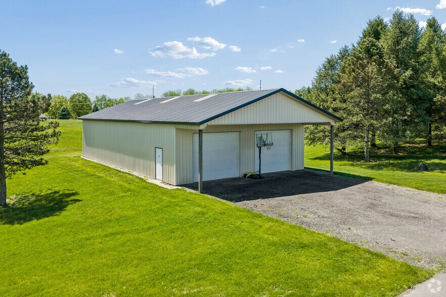 More Photos Of 1 Redcom Ctr, Victor Office For Sale