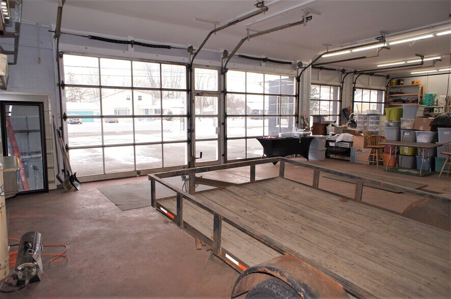 More Photos Of 4632 Lake Shore Rd, Hamburg Auto Repair For Sale