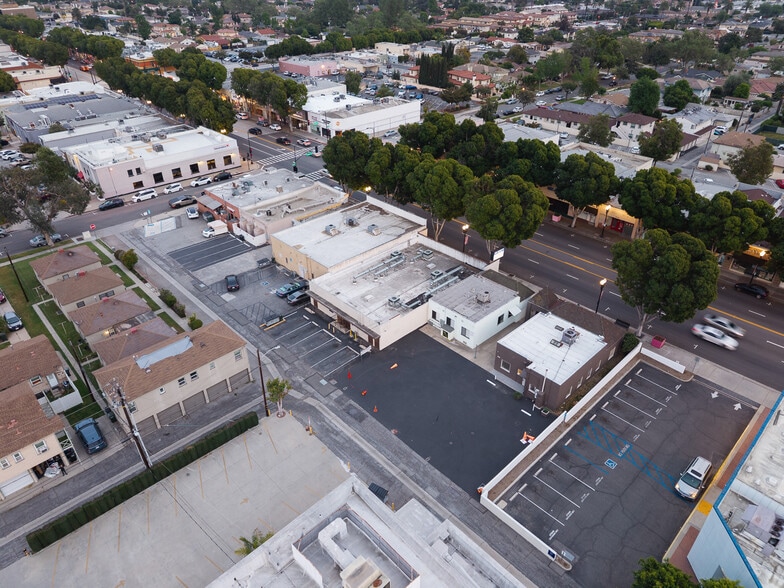 More Photos Of 9511 Las Tunas Dr, Temple City Medical For Sale