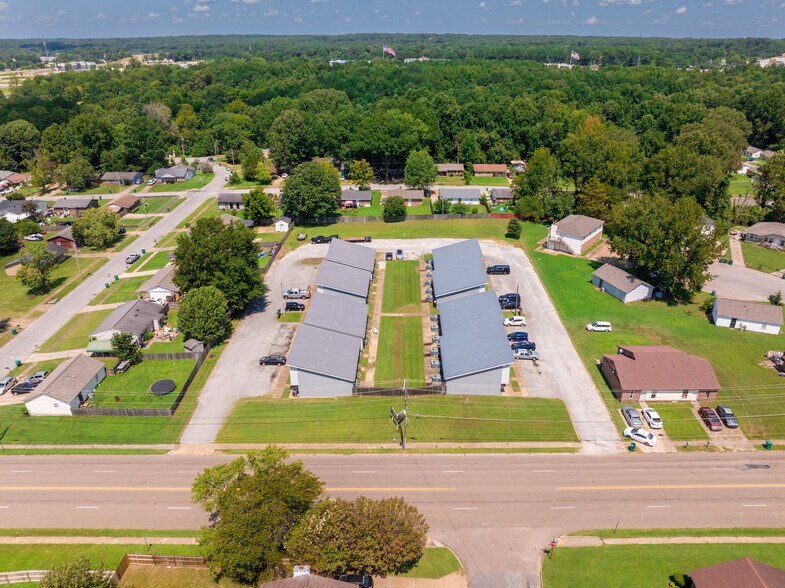 More Photos Of 961 Old Hickory Blvd, Jackson Apartments For Sale
