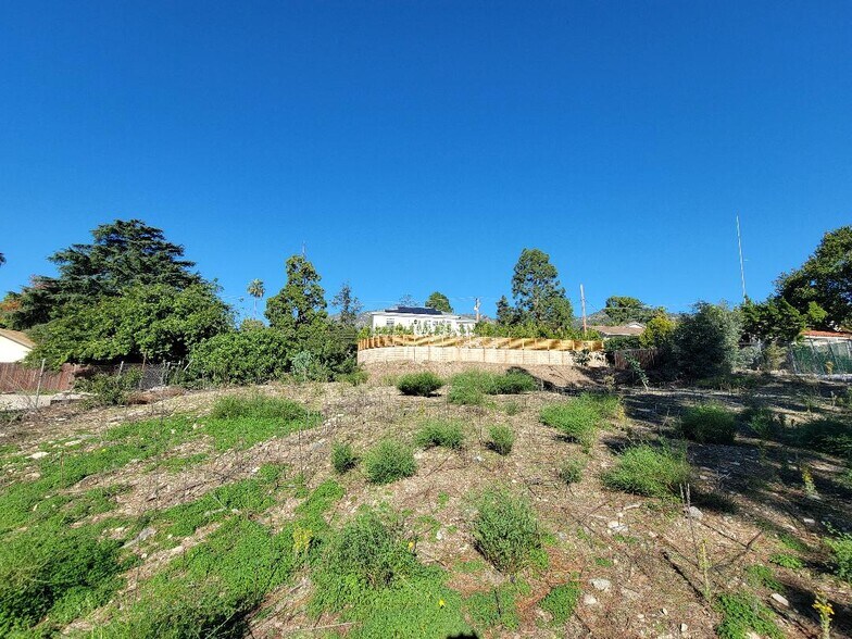 More Photos Of 2442 Cross st, La Crescenta Land For Sale