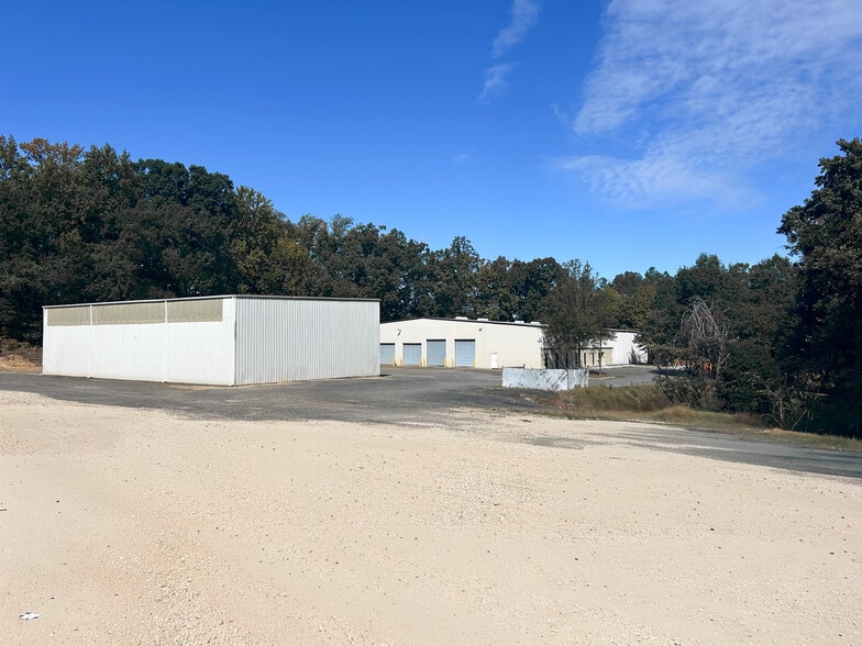 More Photos Of 2520 Eatonton St, Charlotte Warehouse For Lease