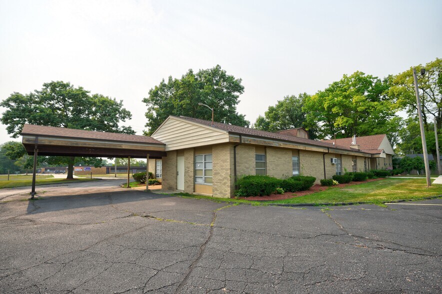 More Photos Of 6202 Dupont St, Flint Religious Facility For Sale