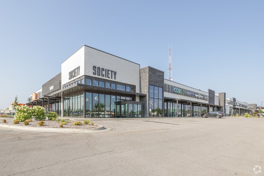 Primary Photo Of 801-945 E Kenosha St, Broken Arrow General Retail For Lease