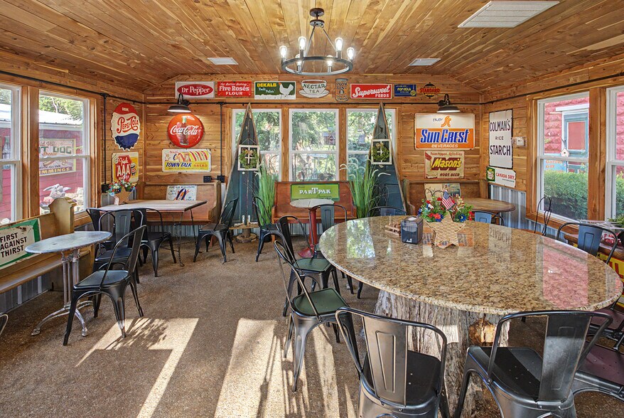 More Photos Of 219 MO-21, Caledonia Storefront Retail Residential For Sale