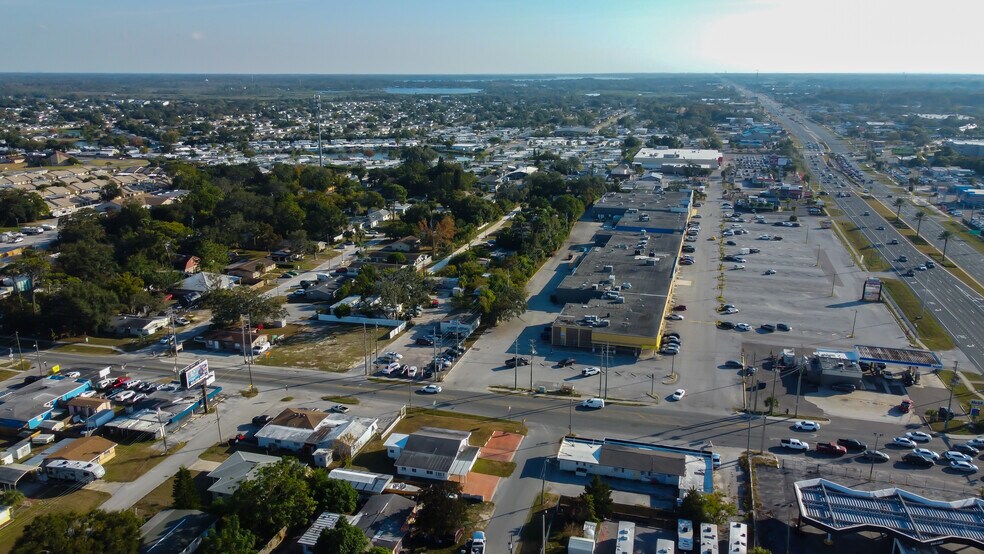 More Photos Of 4539 Mile Stretch Dr, Holiday Office For Sale