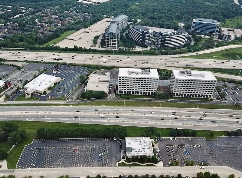 More Photos Of 87 Yorktown Shopping Ctr, Lombard Restaurant For Sale