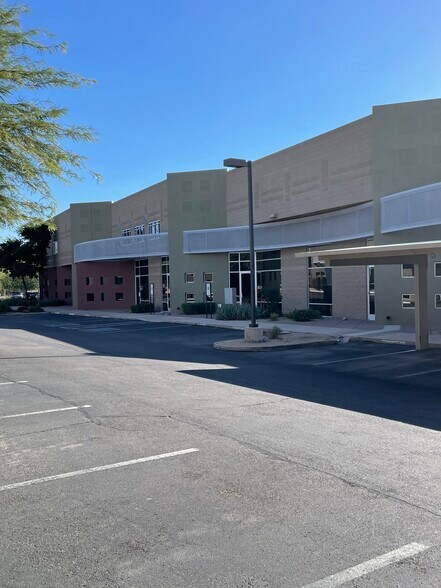 More Photos Of 16573 N 92nd St, Scottsdale Office For Lease