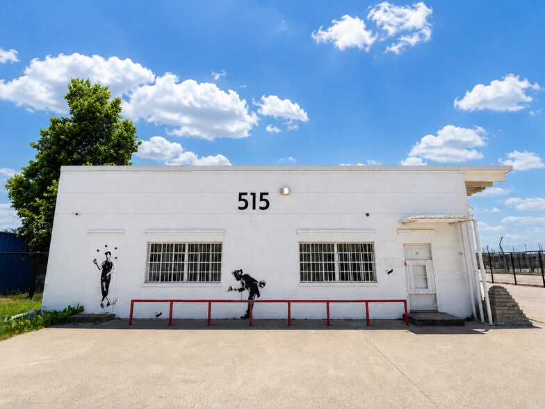 More Photos Of 515 Industrial Blvd, Austin Warehouse For Lease