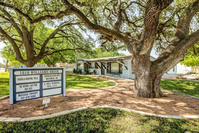 More Photos Of 1618 Williams Dr, Georgetown Office For Lease