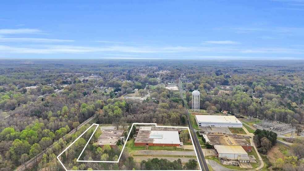 More Photos Of 900 W Academy St, Cherryville Manufacturing For Sale