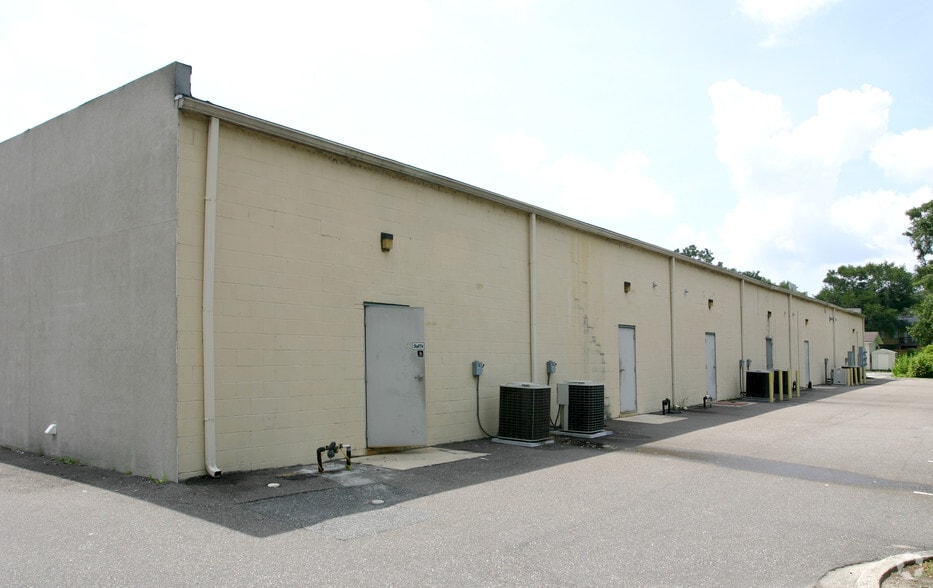 More Photos Of 1600 Park Ave, Orange Park Unknown For Lease