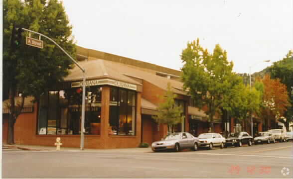 More Photos Of 901 A St, San Rafael Storefront For Lease