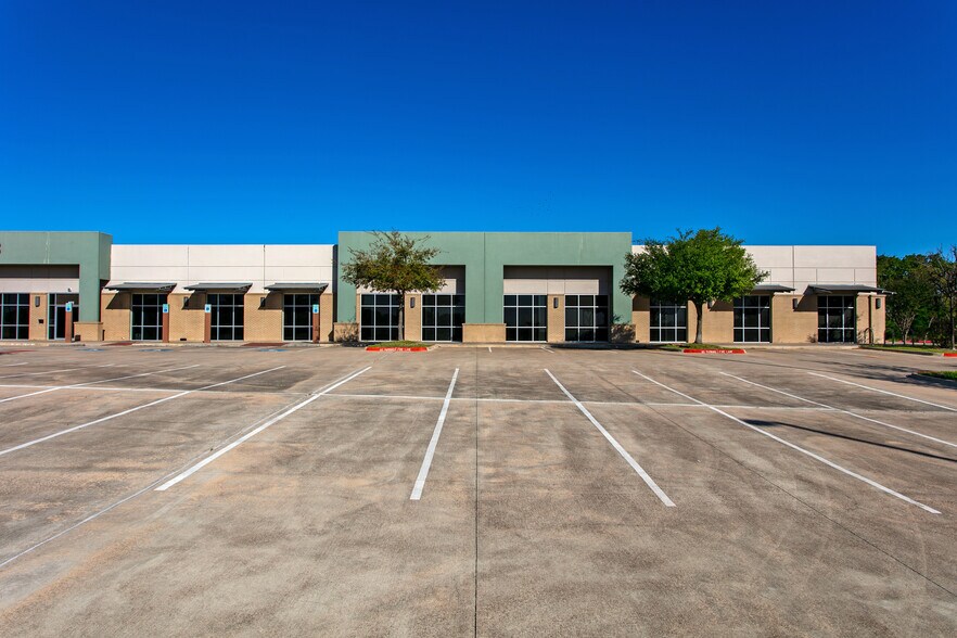 More Photos Of 402 Harvey Mitchell Pky, College Station Office For Sale