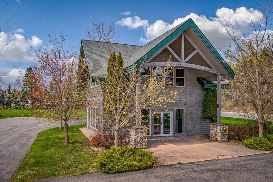 More Photos Of 204 4th, Dover Office For Lease
