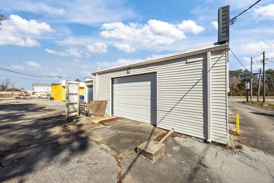 More Photos Of 508 E Main St, Havelock Carwash For Sale