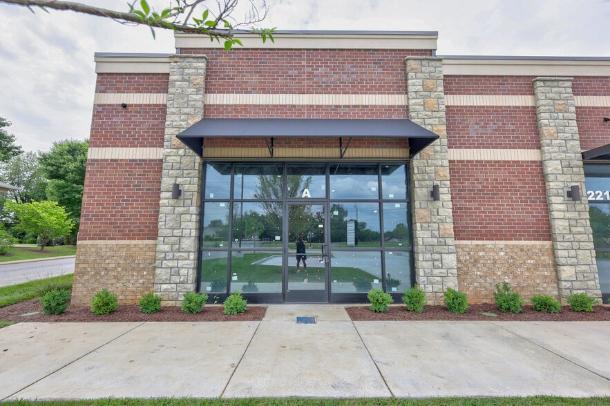 More Photos Of 2216 Dr Martin Luther King Blvd, Murfreesboro Freestanding For Lease