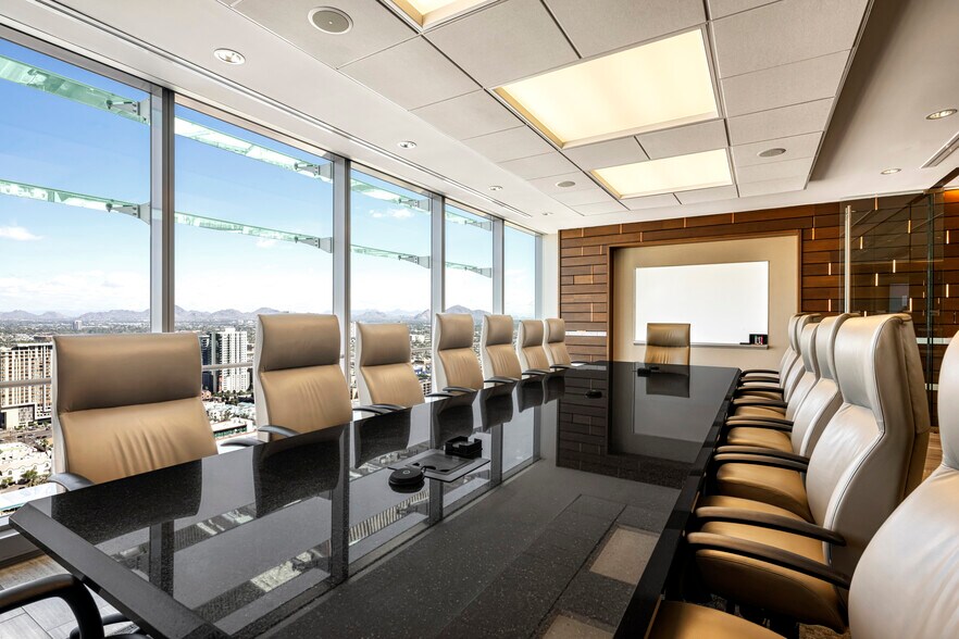 More Photos Of 333 N Central Ave, Phoenix Office For Lease